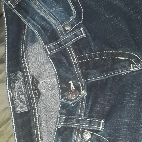 Silvers  tuesday - Picture 3 of 6